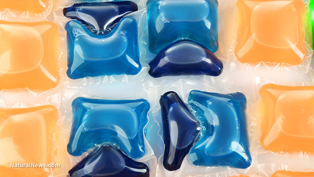 Laundry detergent packets