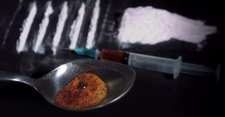Image: Albuquerque Police Department to start manufacturing crack cocaine so they can arrest the people they sell it to