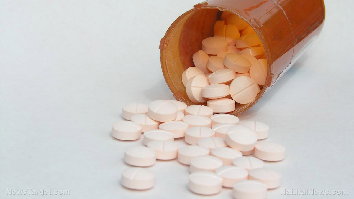 Image: Common painkillers such as ibuprofen and naproxen found to raise the risk of a heart attack within a week of use
