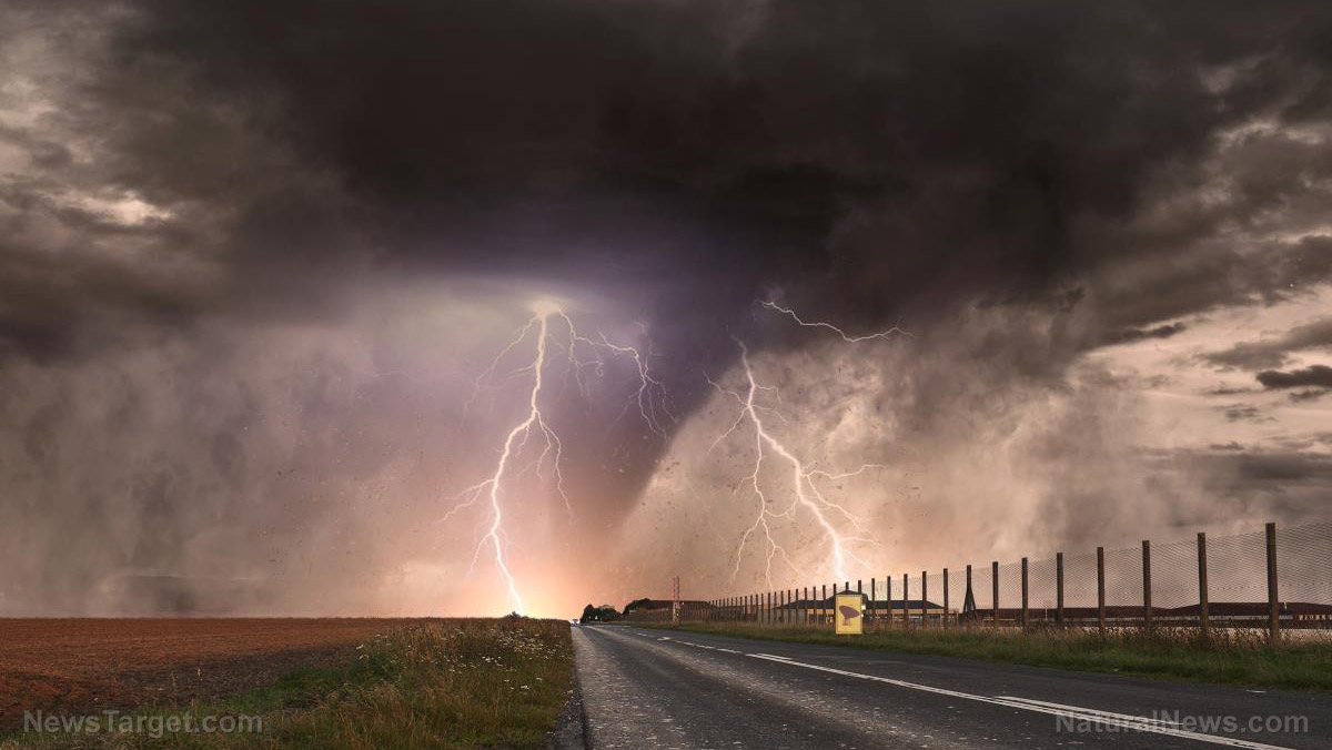 Image: Strange new research claims thunderstorms may trigger asthma outbreaks
