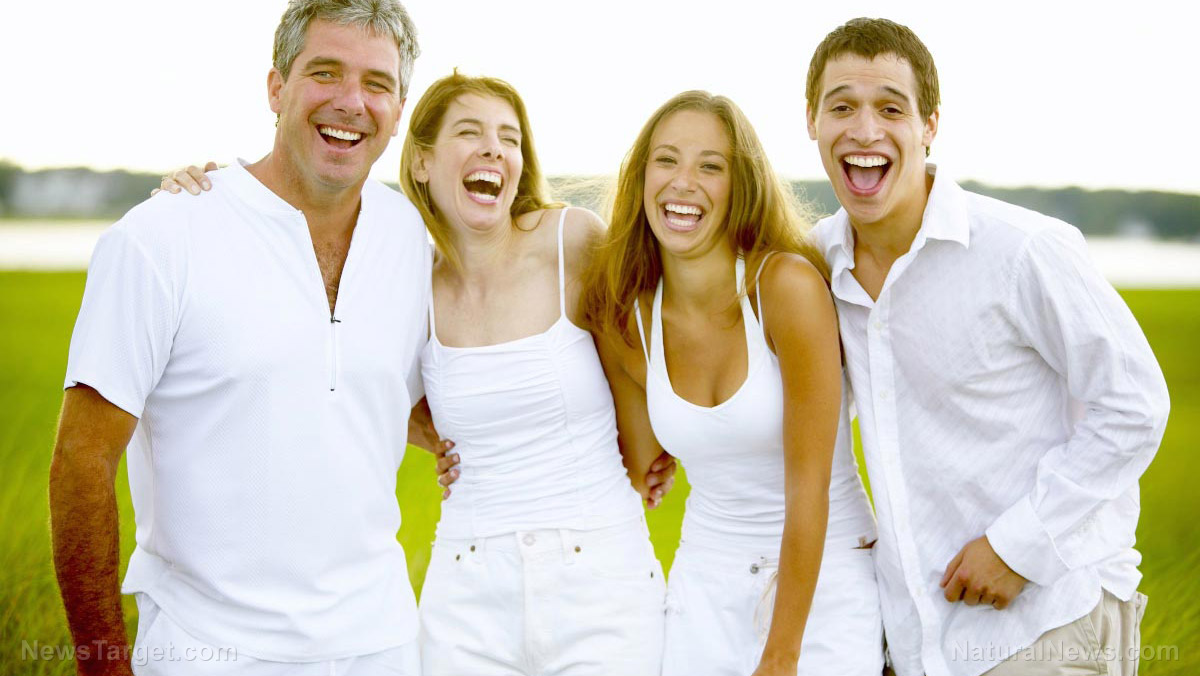 Image: Want to look better instantly? Smile more — study shows happy people are more attractive