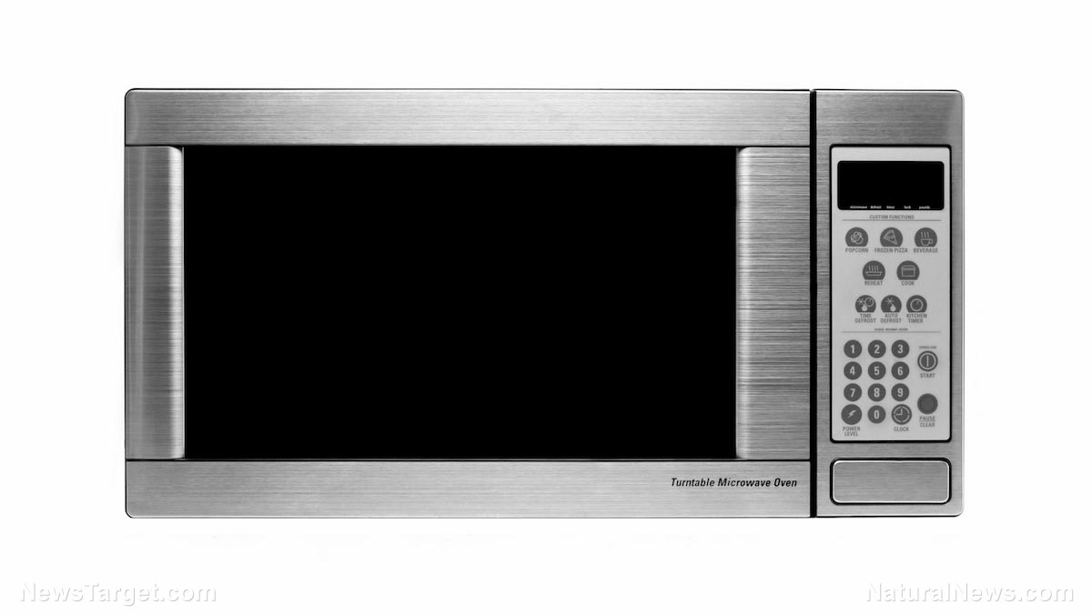 Image: Help your health AND the environment when you ditch your microwave: Use of the ovens across Europe emits as much CO2 as 7 million cars