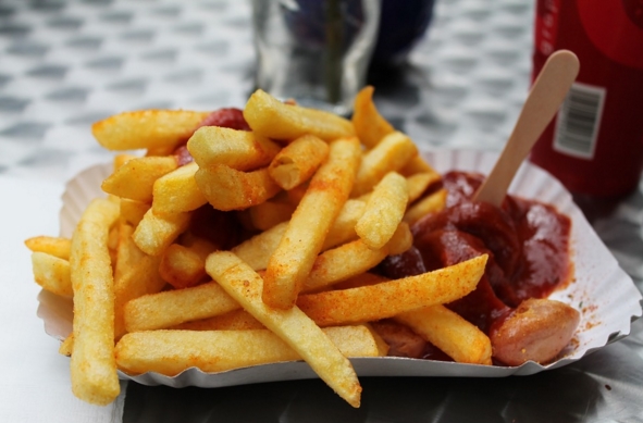 Image: Eating fried food just twice per week increases your chance of early death