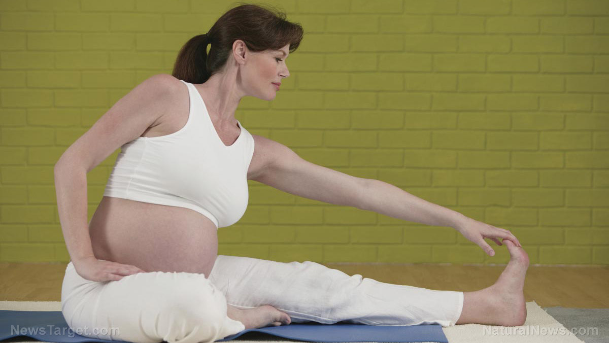Image: Women need to MOVE during labor: Study demonstrates the benefits of ball exercises, warm showers