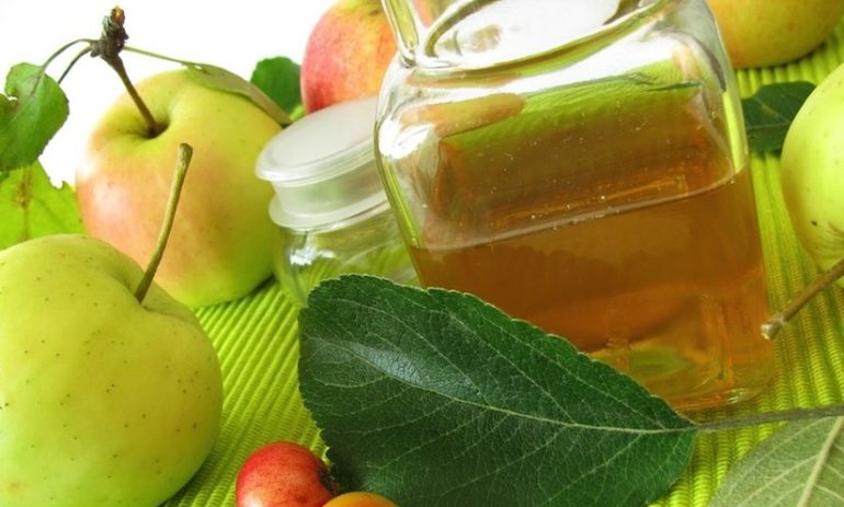 Image: 10 Reasons to use apple cider vinegar