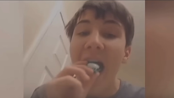 Image: Total stupidity of online herd mentality on display as teens challenge each other to eat Tide laundry detergent “pods”