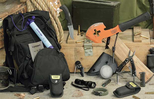 Image: Always ready: Prepper gear for short- and long-term survival
