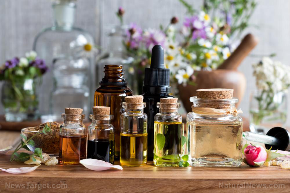 Image: Review looks into the therapeutic effects of aromatherapy on postpartum complications