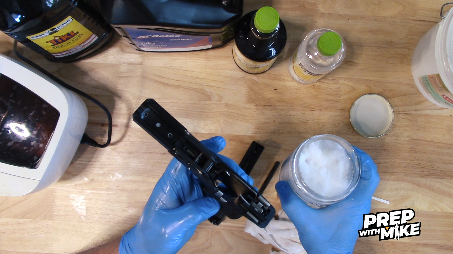 Image: Superfoods for GUNS: How to clean and lubricate firearms using orange peel extracts and COCONUT OIL