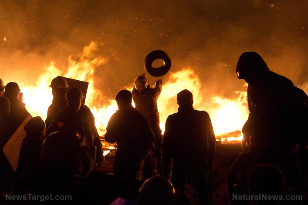 Oh Crap -- PREPARE FOR WAR: After Jan. 6th, expect all hell to break loose across America Angry-Crowd-Chaos-Demonstration-Protest-Activist-Arson