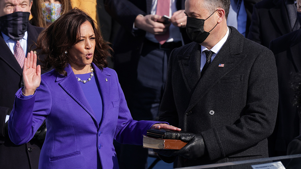 Image: Grotesque hypocrisy: Kamala Harris supports murdering babies in the womb, demands everyone be vaccinated because Bible says so