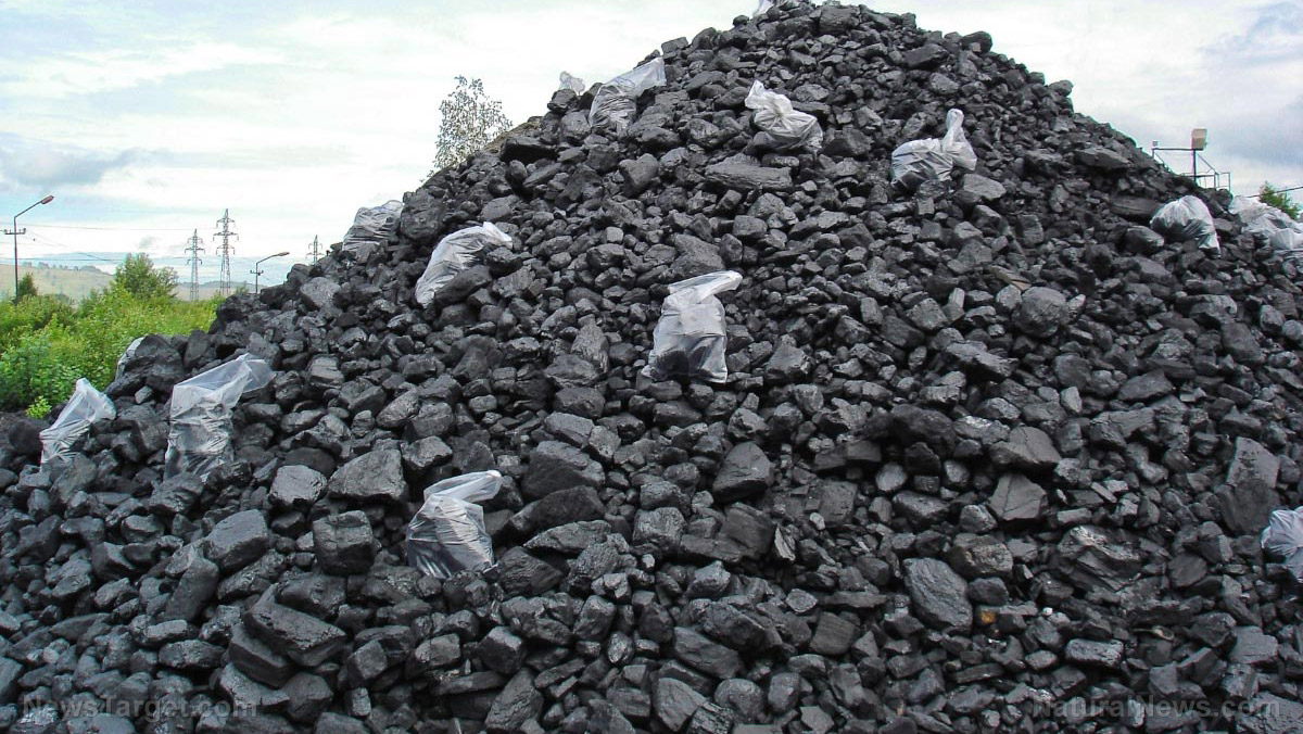 Image: Obama’s multibillion-dollar coal plant that never worked implodes