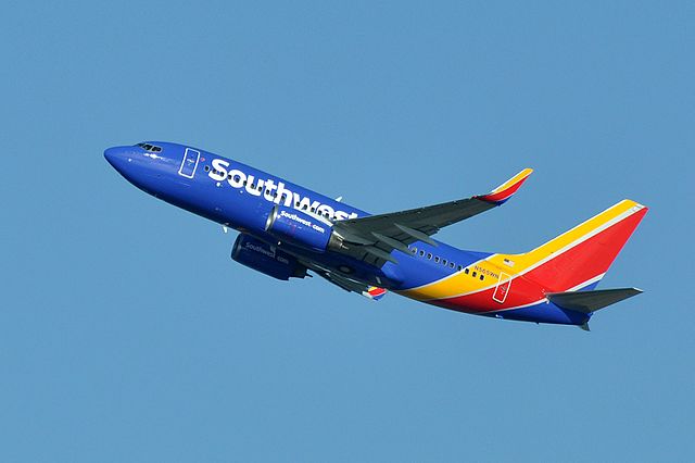 Image: Another media cover-up: Massive cancellation of flights by Southwest Airlines NOT due to “weather” in Florida, but widespread pilot pushback against COVID vax mandate