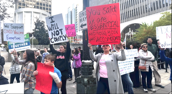 Image: Protests erupt across Seattle over vaccine mandates for city workers