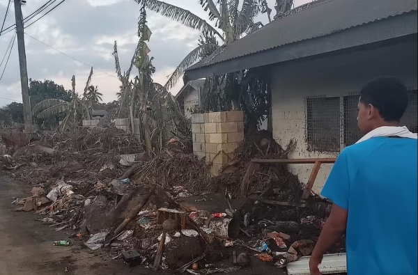 Image: Larger than first believed: Massive tsunami nearly destroys Pacific island nation of Tonga following volcanic eruption equal to 10 megatons of TNT