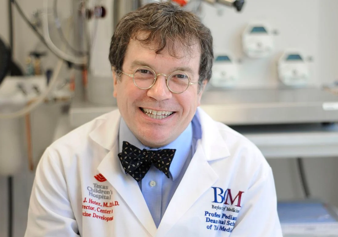 Image: NATURE publishes insane rant by Texas pediatrician Peter Hotez, who seemingly calls for United Nations SHOCK TROOPS to wage “counteroffensive” against all anti-vaxxers – (opinion)