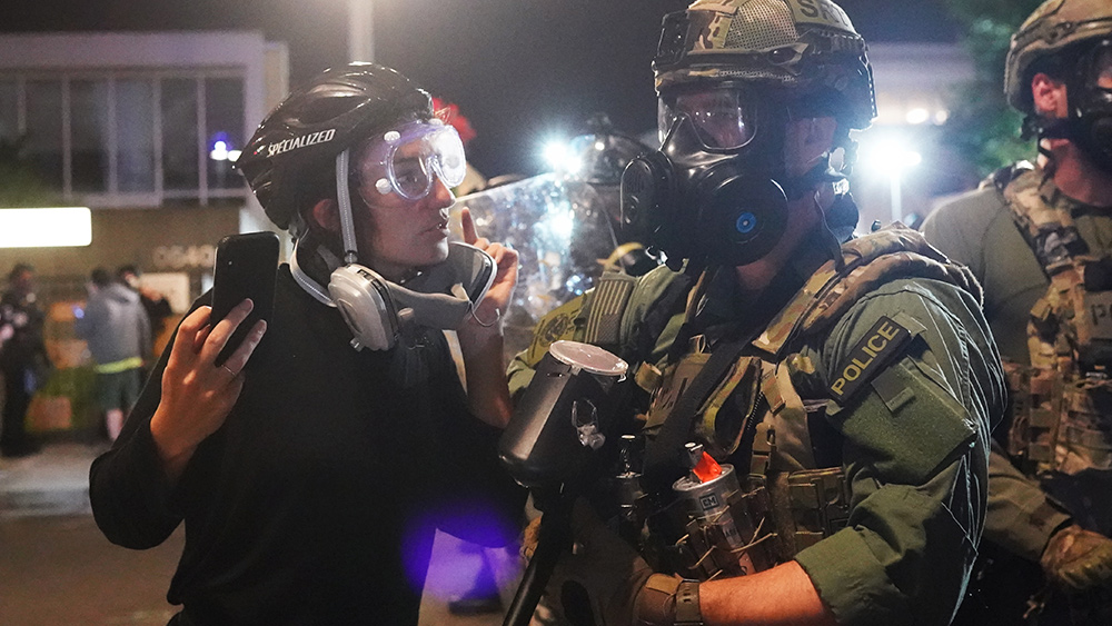 Image: Mainstream media ignores Portland riots despite recent Antifa arrests, attacks against police