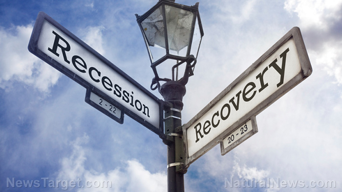 Image: US economy crashes headlong into recession