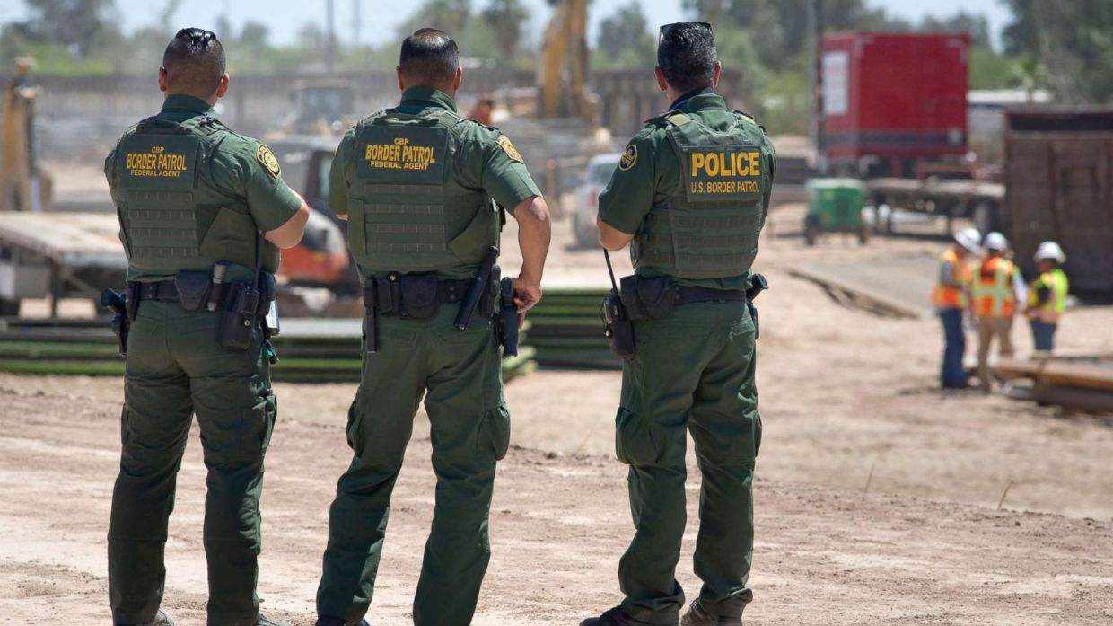 Image: Southern border could be under COMPLETE CONTROL of cartels if Title 42 ends, Border Patrol union head warns