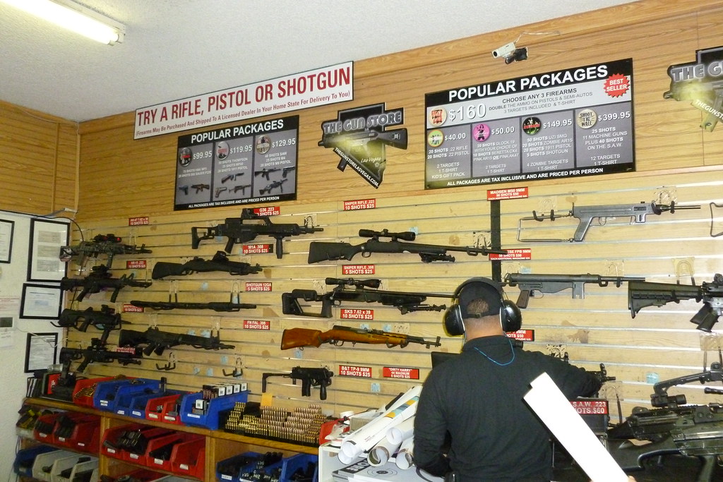 Image: Gun stores ordered to close as LA county continues to grapple with the coronavirus pandemic