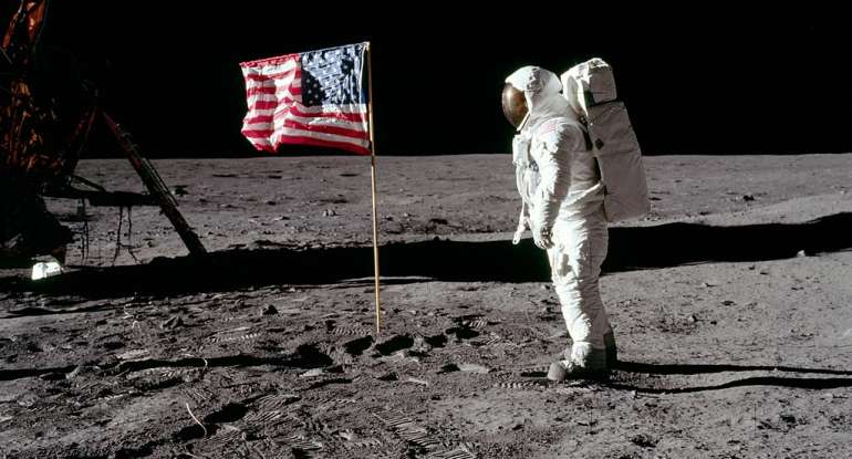 Image: Bart Sibrel tells Mike Adams: NASA faked and lied about moon landing