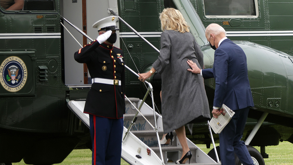 Image: First Lady Jill Biden tests positive for COVID despite being fully vaccinated and twice boosted like her husband