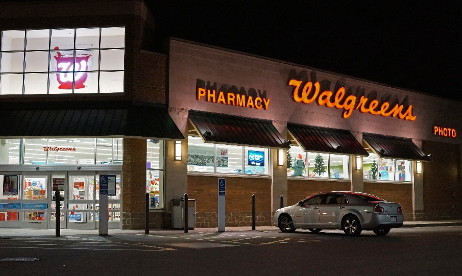 Image: Walgreens “substantially contributed” to opioid crisis, judge rules