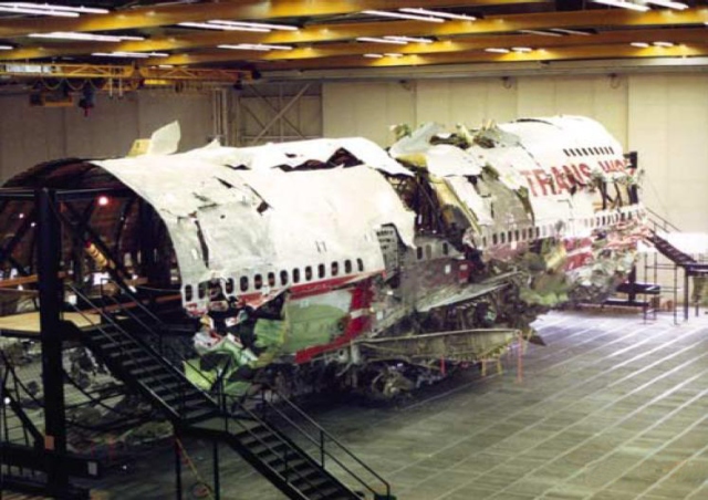 Zdjęcie: Autor TWA Flight 800 ujawnia, że US Navy zestrzeliła samolot pasażerski pod koniec lat 90., rodziny teraz składają pozew