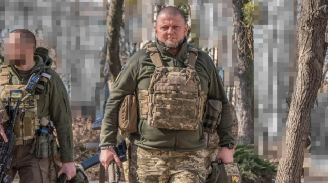 Image: More evidence of neo-Nazi worship emerges in Ukraine, as commander of all the country’s forces pictured wearing swastika bracelet