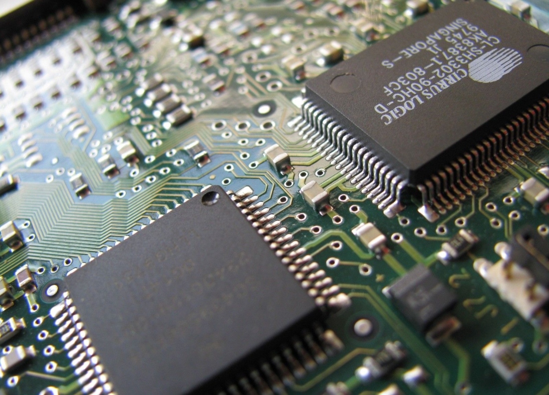 Image: Experts: Semiconductor ban accelerates severing of US-China ties