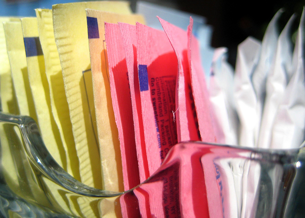 Image: Science finally admits that artificial sweeteners cause sudden death – but only to deflect from covid jabs