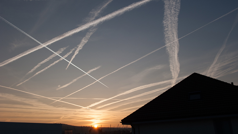 Image: Texas group launches petition to BAN chemtrails