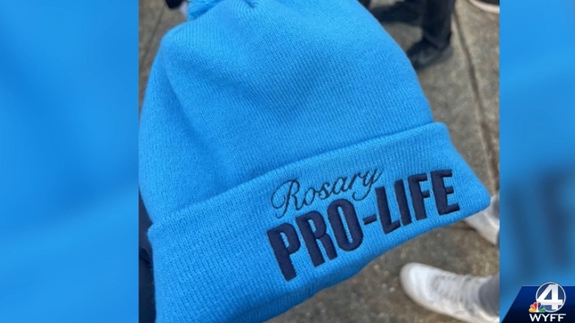 Image: Parents may take legal action after their kids were booted from National Air and Space Museum over pro-life hats