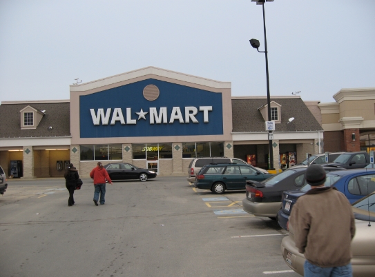 Image: Walmart cuts another 2,000 warehouse jobs following retail store closure announcement