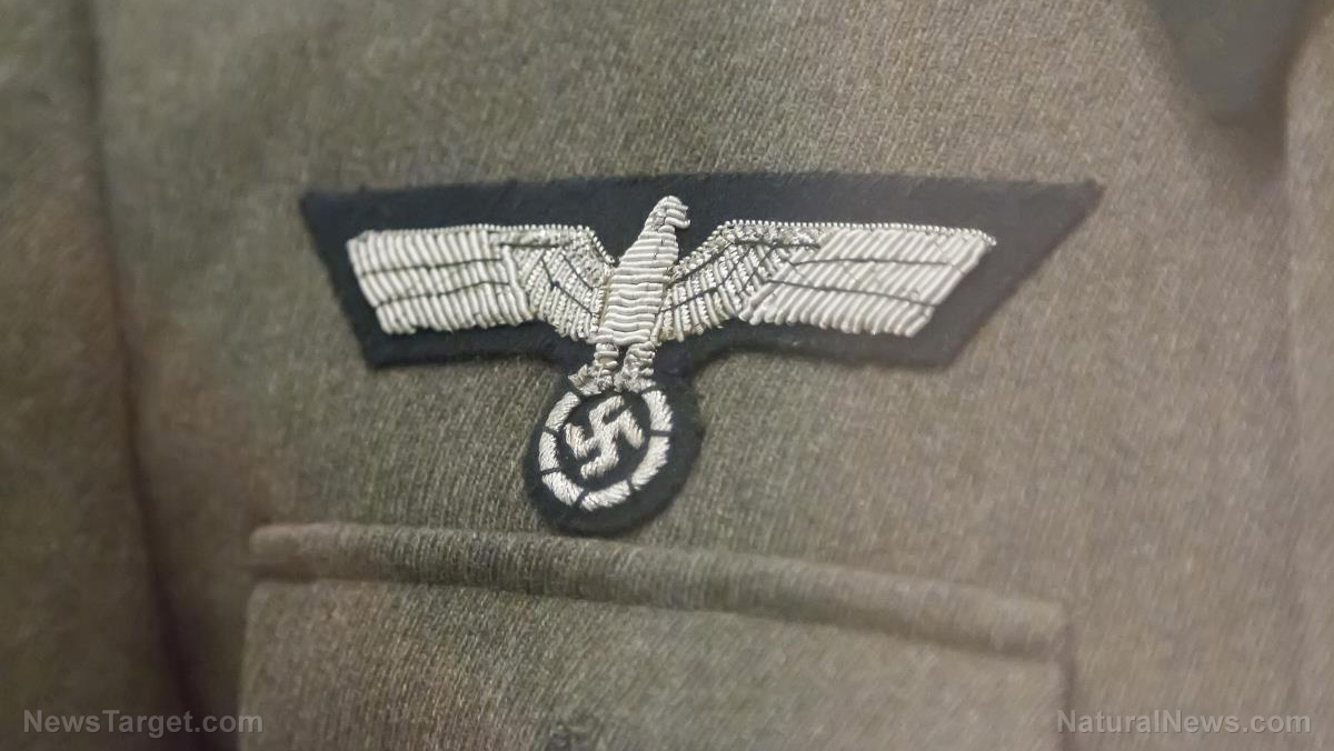 Image: Mainstream media asking Ukrainian soldiers to hide their Nazi patches from reporters