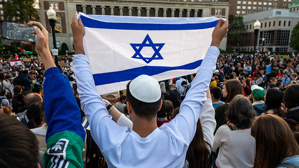 Man Israel Flag Columbia College Students Rally Palestine