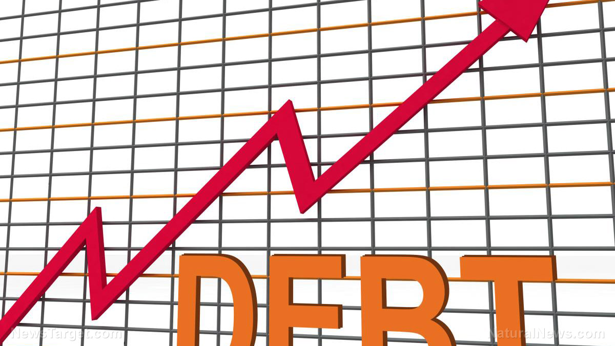 Trump economy in free-fall, with American households now facing record .59 trillion in debt – NaturalNews.com Trump economy in free-fall, with American households now facing record .59 trillion in debt – NaturalNews.com