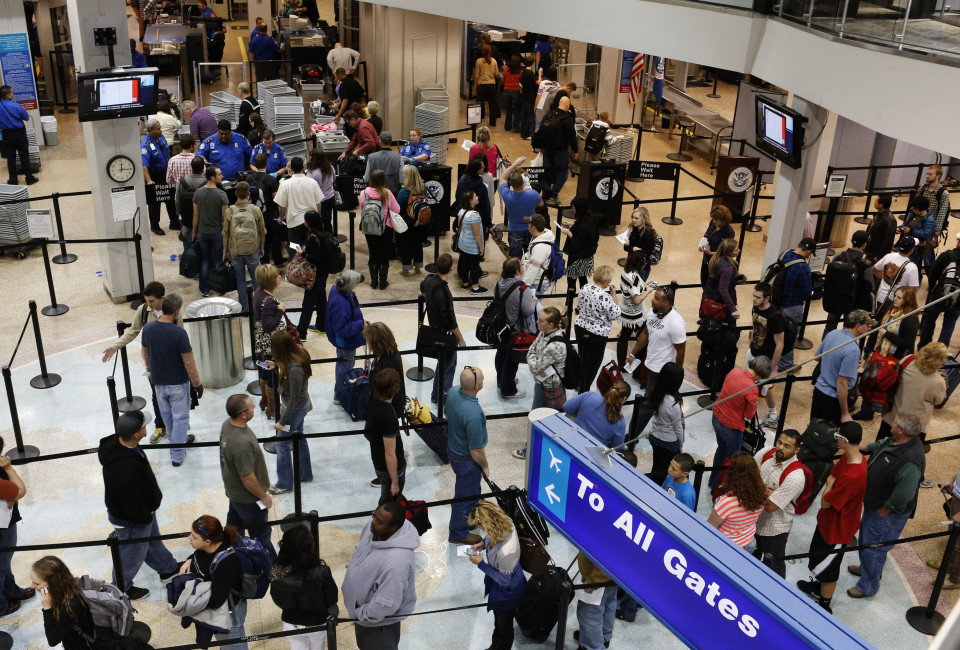 Staff shortages spark nationwide airport CHAOS, stranding thousands of travelers – NaturalNews.com Staff shortages spark nationwide airport CHAOS, stranding thousands of travelers – NaturalNews.com