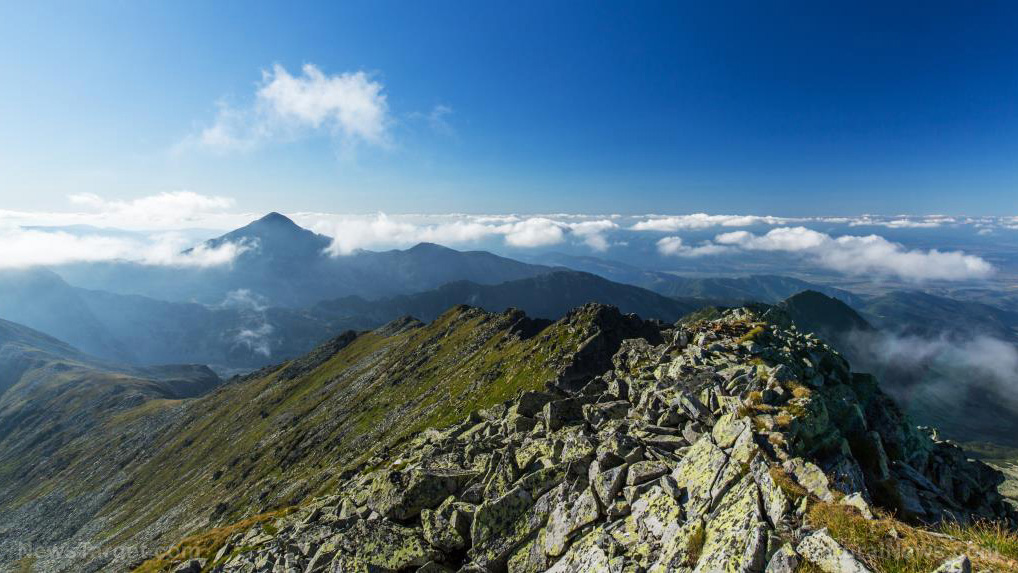 Study: Ancient Earth’s atmosphere may have rained down life’s essential building blocks