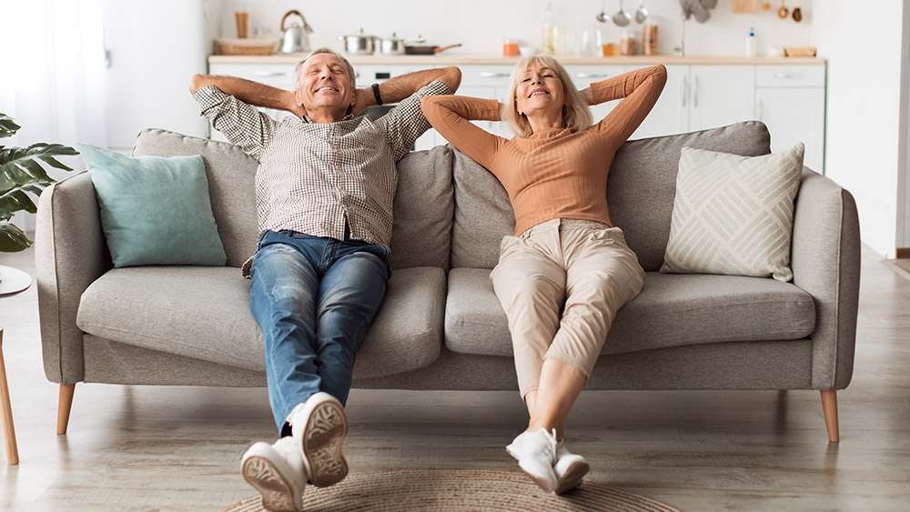 SITTING too long raises heart disease and diabetes risks even for active seniors, study finds – NaturalNews.com SITTING too long raises heart disease and diabetes risks even for active seniors, study finds – NaturalNews.com