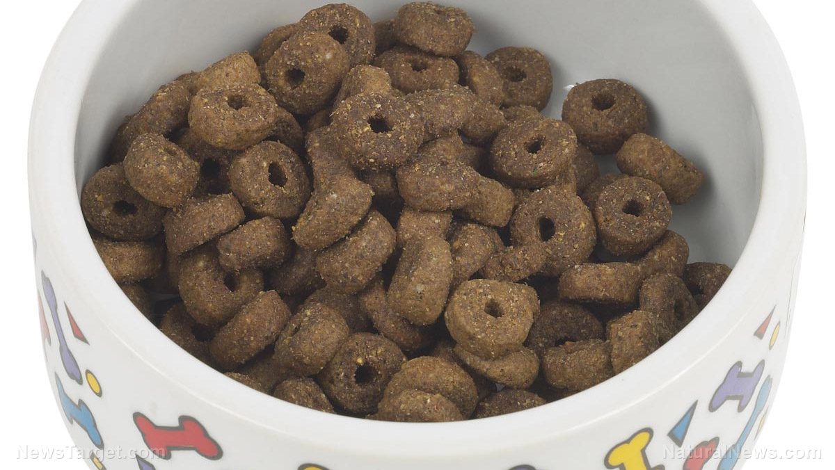 How pet food companies turn feathers and beaks into “premium” kibble How pet food companies turn feathers and beaks into “premium” kibble